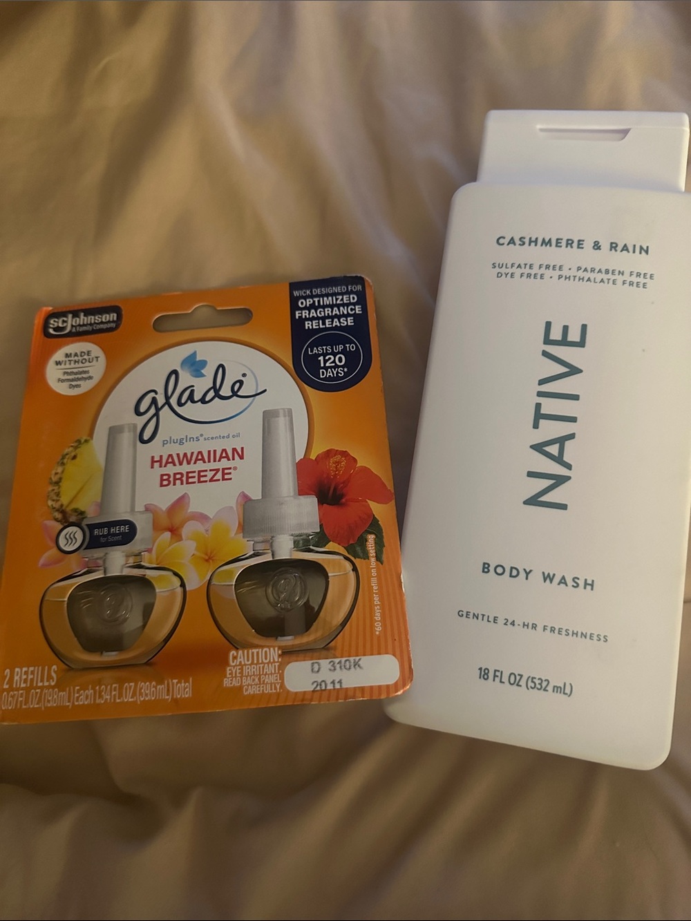 Glade Hawaiian Breeze PlugIns and Native Cashmere Rain Body wash bundle